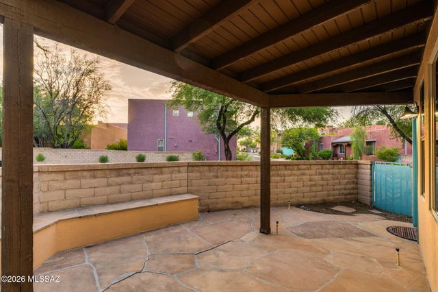 5104 E Calle Vista De Colores, Tucson, AZ 85711