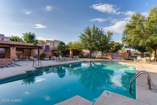 5104 E Calle Vista De Colores, Tucson, AZ 85711