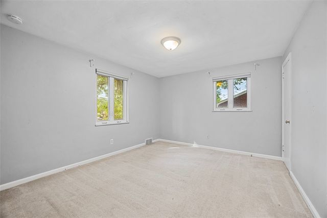 104 Meadow Rd, Shaler, PA 15116