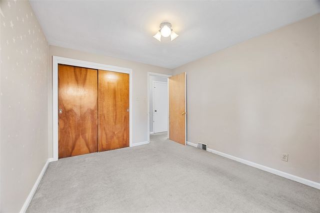 104 Meadow Rd, Shaler, PA 15116