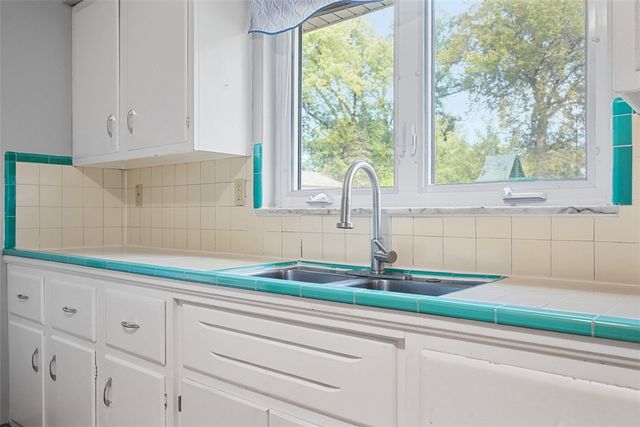 104 Meadow Rd, Shaler, PA 15116