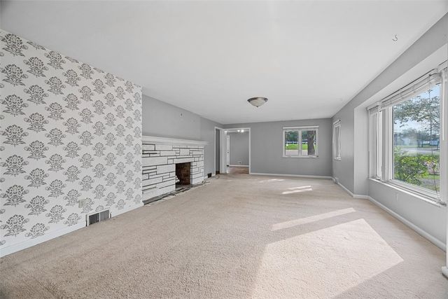 104 Meadow Rd, Shaler, PA 15116