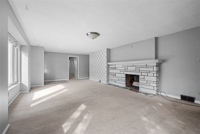 104 Meadow Rd, Shaler, PA 15116