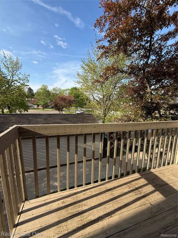 403 Water Tower Circle 92, Brighton, MI 48116