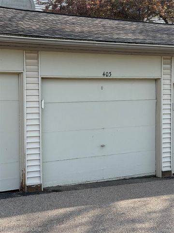 403 Water Tower Circle 92, Brighton, MI 48116