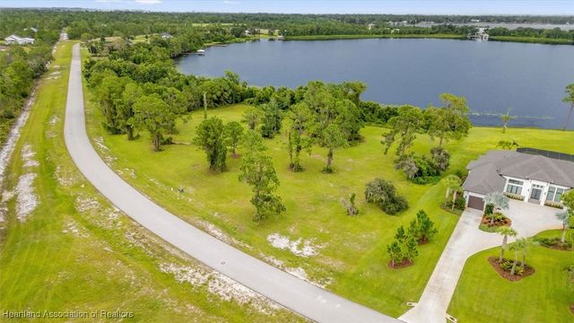 4070 Camp Shore Drive, Sebring, FL 33875