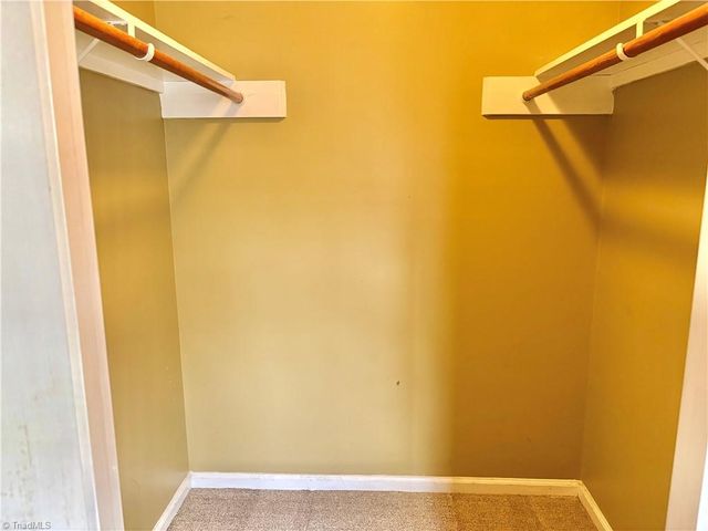 3934 New Garden Park, Greensboro, NC 27410