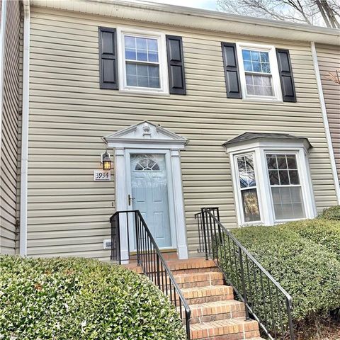 3934 New Garden Park, Greensboro, NC 27410