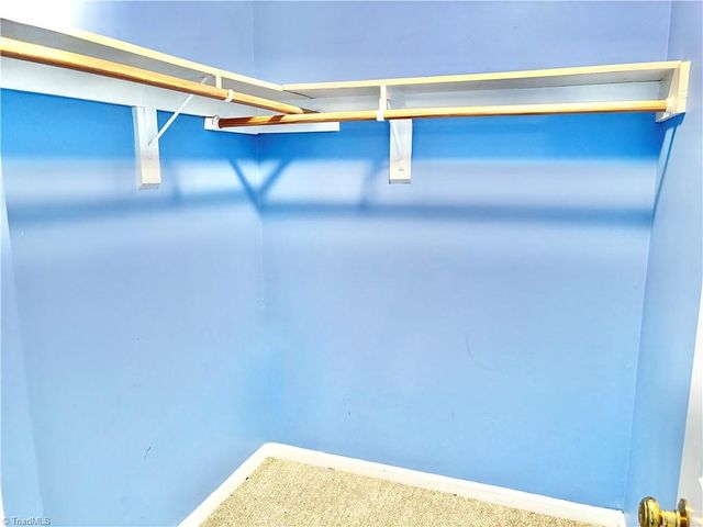 3934 New Garden Park, Greensboro, NC 27410