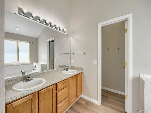 1921 Fringe Ct, Castle Rock, CO 80109