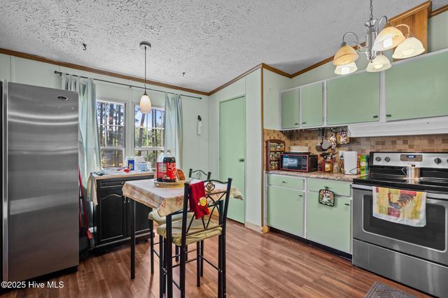 515 Mohawk Road, Southport, NC 28461