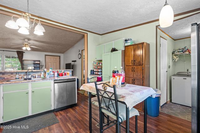 515 Mohawk Road, Southport, NC 28461