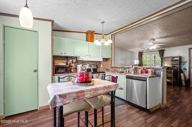 515 Mohawk Road, Southport, NC 28461