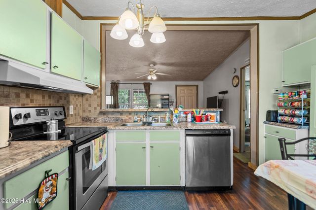 515 Mohawk Road, Southport, NC 28461