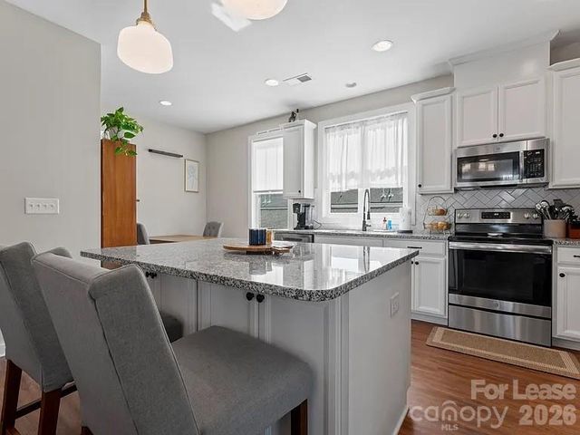 133 Capital Avenue E, Mooresville, NC 28117