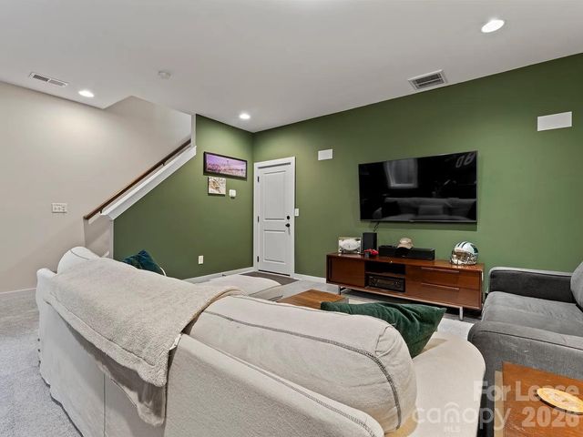 133 Capital Avenue E, Mooresville, NC 28117