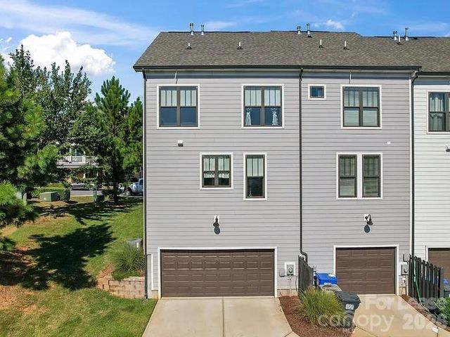 133 Capital Avenue E, Mooresville, NC 28117