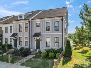 133 Capital Avenue E, Mooresville, NC 28117