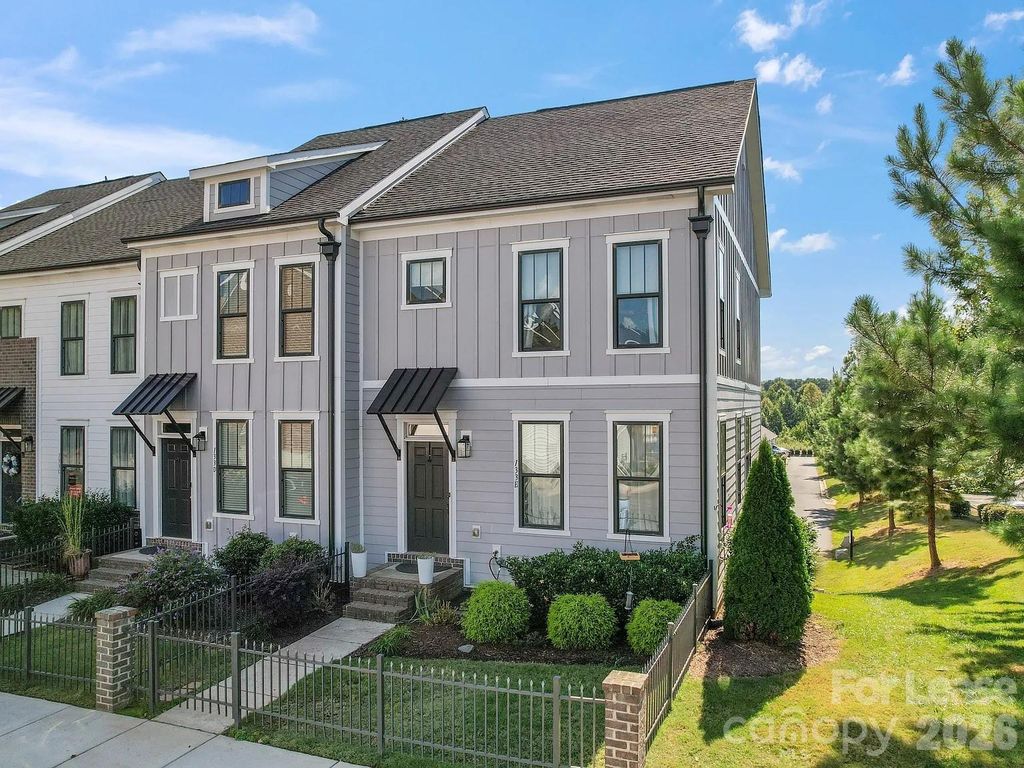 133 Capital Avenue E, Mooresville, NC 28117