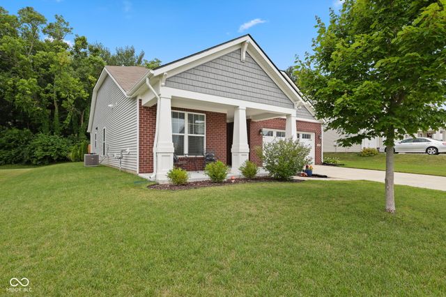 5691 Grosbeak Drive, Greenwood, IN 46143