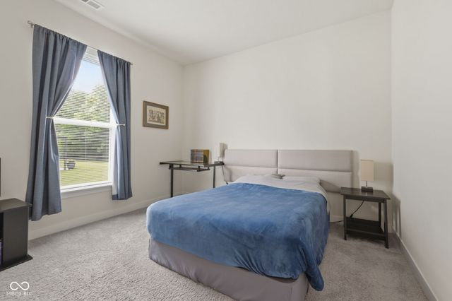 5691 Grosbeak Drive, Greenwood, IN 46143