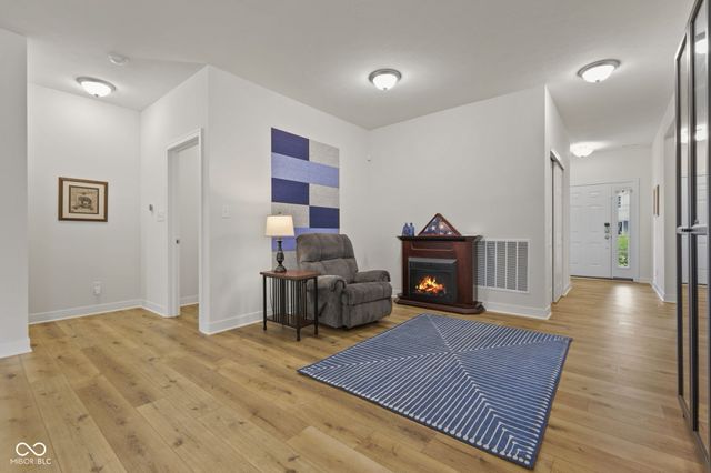 5691 Grosbeak Drive, Greenwood, IN 46143