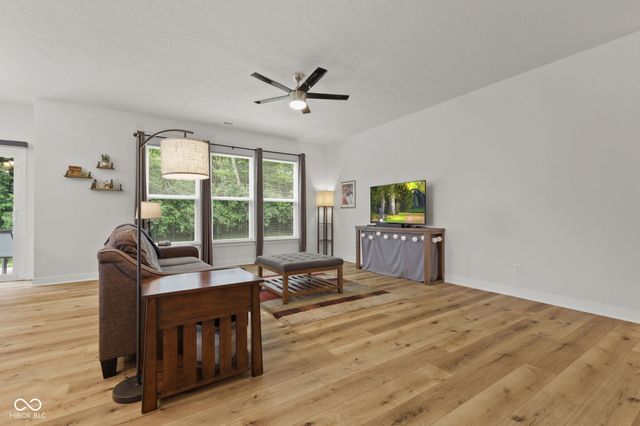 5691 Grosbeak Drive, Greenwood, IN 46143