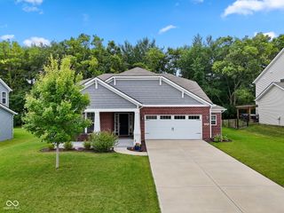 5691 Grosbeak Drive, Greenwood, IN 46143