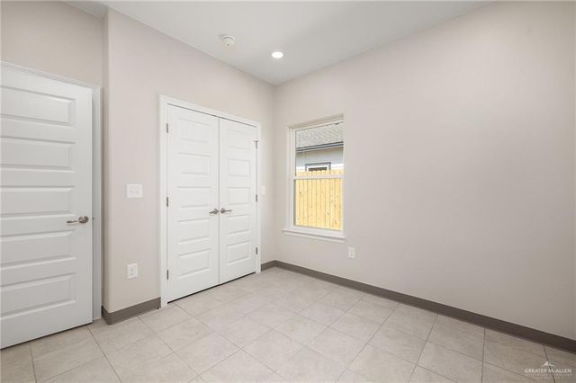 2418 N Valley Circle, La Feria, TX 78559