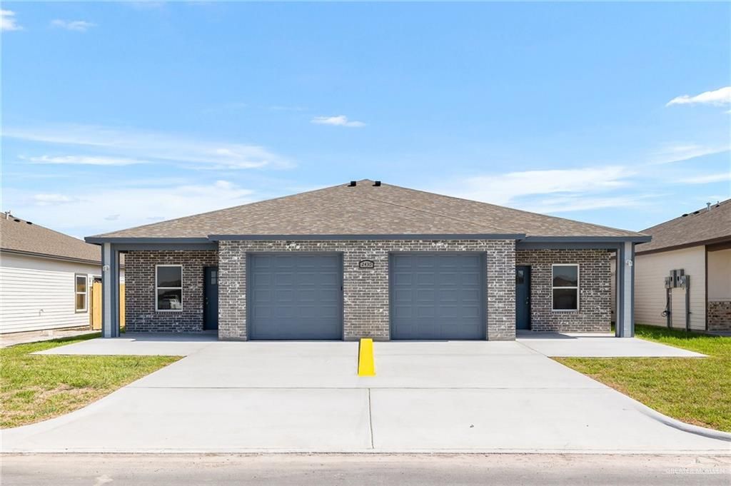 2418 N Valley Circle, La Feria, TX 78559