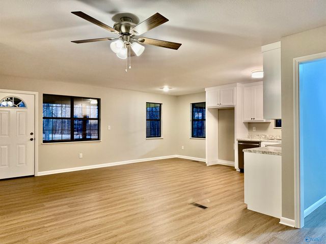 179 Hooper Drive, Boaz, AL 35956