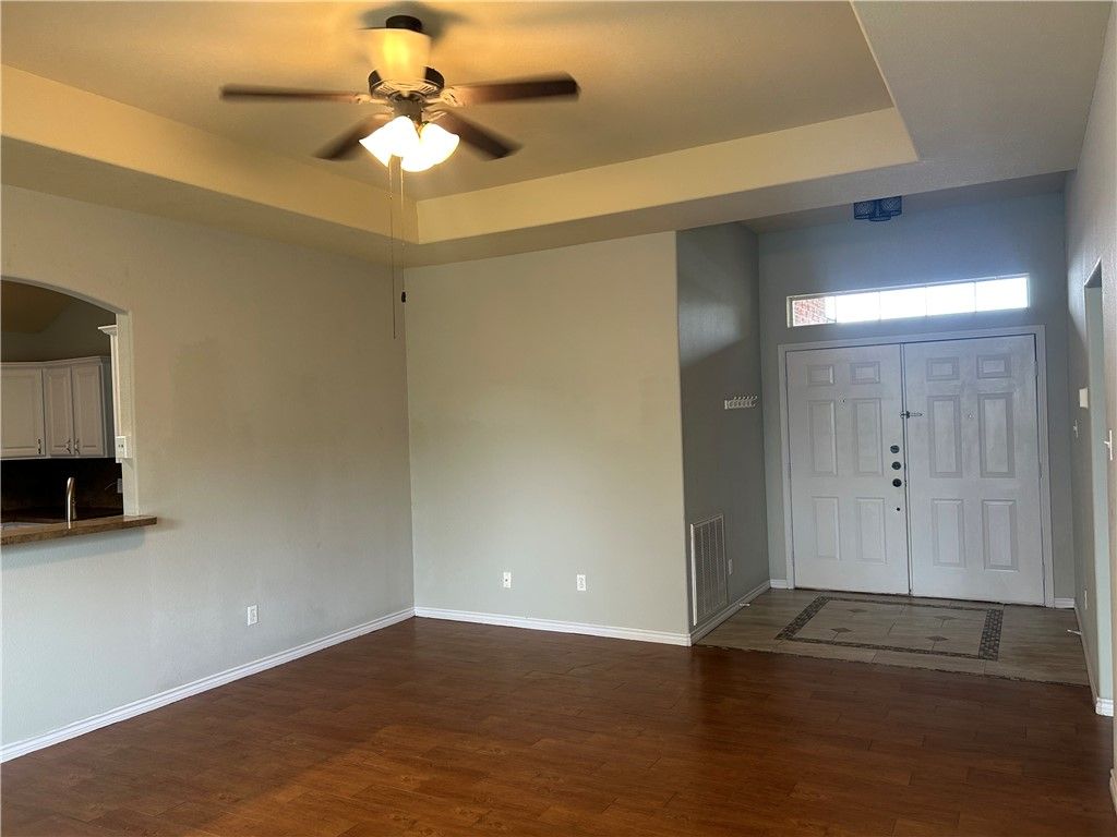 6726 Labonte, Corpus Christi, TX 78414 — photo 3