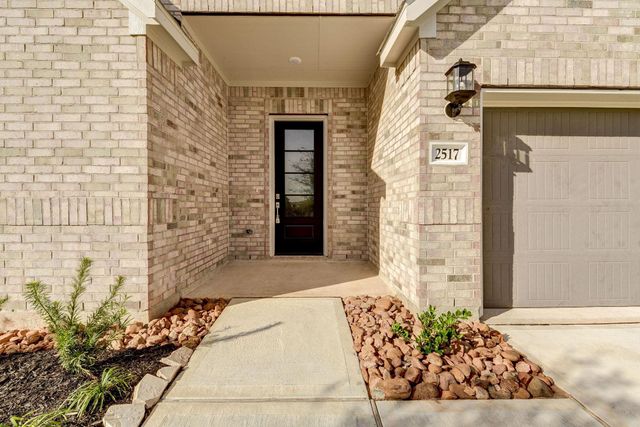 2517 Seneca Lake, Texas City, TX 77568