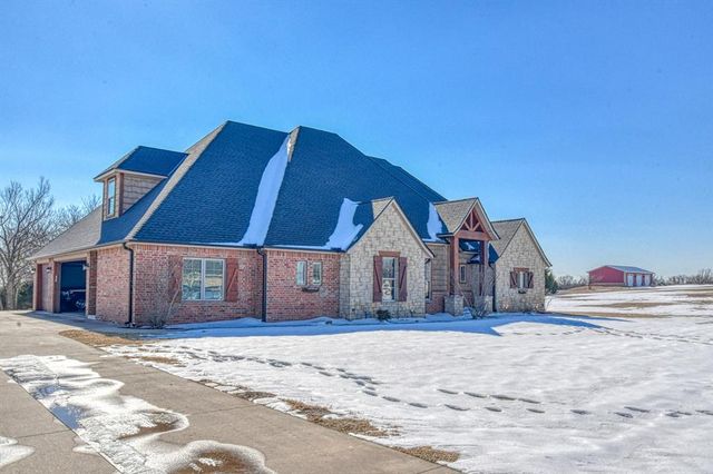 2548 Estates Drive, Goldsby, OK 73093