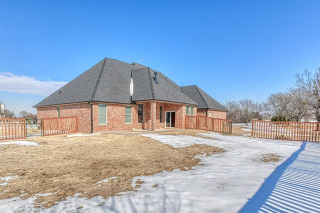 2548 Estates Drive, Goldsby, OK 73093