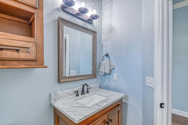 2548 Estates Drive, Goldsby, OK 73093