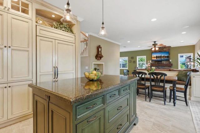 1614 Shire Avenue, Oceanside, CA 92057