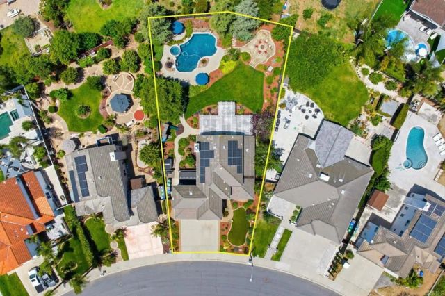 1614 Shire Avenue, Oceanside, CA 92057
