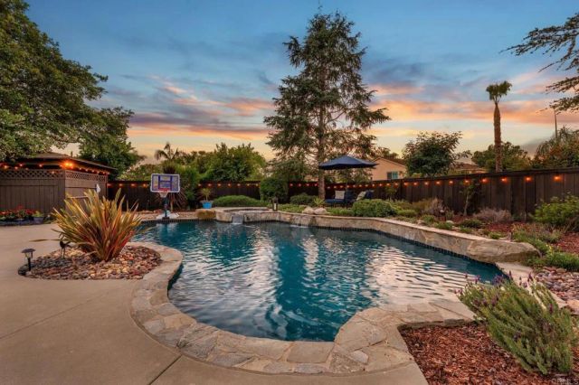 1614 Shire Avenue, Oceanside, CA 92057