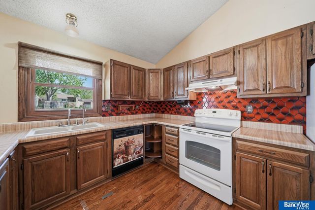 2810 N 73 Street, Lincoln, NE 68507