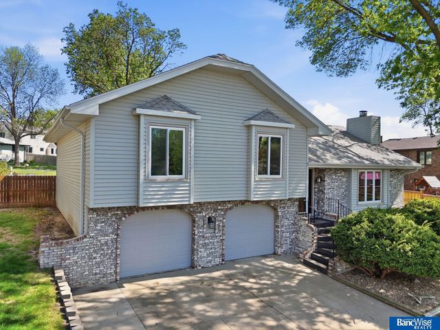 2810 N 73 Street, Lincoln, NE 68507