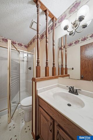 2810 N 73 Street, Lincoln, NE 68507