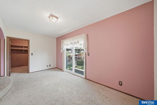 2810 N 73 Street, Lincoln, NE 68507