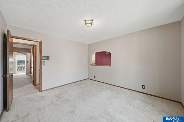 2810 N 73 Street, Lincoln, NE 68507