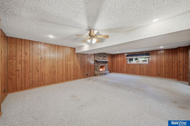 2810 N 73 Street, Lincoln, NE 68507
