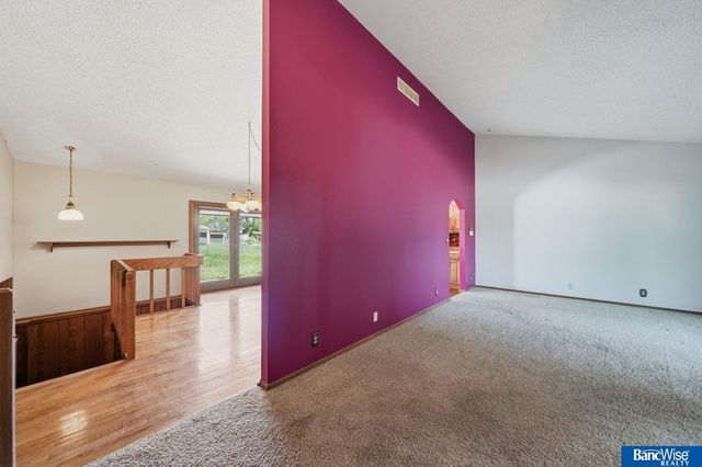 2810 N 73 Street, Lincoln, NE 68507