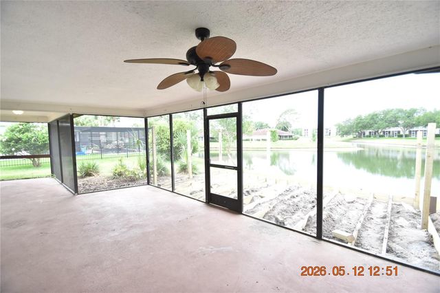 9107 CYPRESSWOOD CIRCLE, Tampa, FL 33647