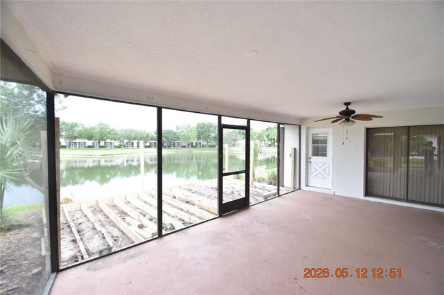 9107 CYPRESSWOOD CIRCLE, Tampa, FL 33647