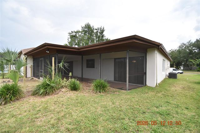 9107 CYPRESSWOOD CIRCLE, Tampa, FL 33647