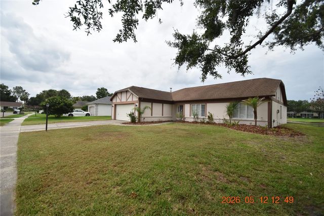 9107 CYPRESSWOOD CIRCLE, Tampa, FL 33647